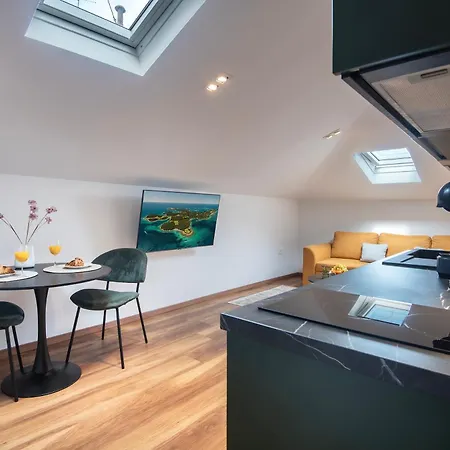 Lägenhet D&a Amphitheatre Premium With Free Parking Pula