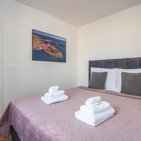 Lägenhet D&a Amphitheatre Premium With Free Parking *