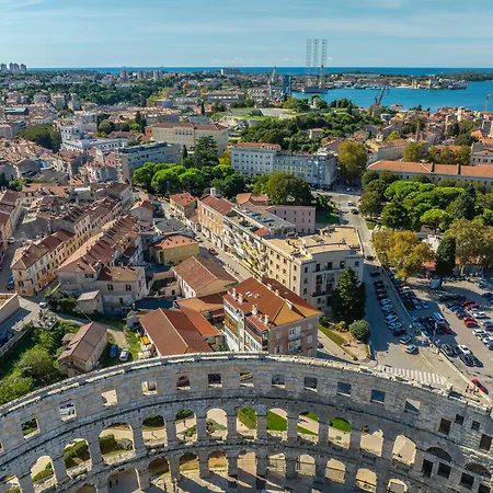 Lägenhet D&a Amphitheatre Premium With Free Parking