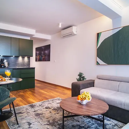 D&a Amphitheatre Premium With Free Parking Apartman