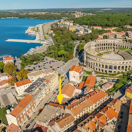 D&a Amphitheatre Premium With Free Parking *