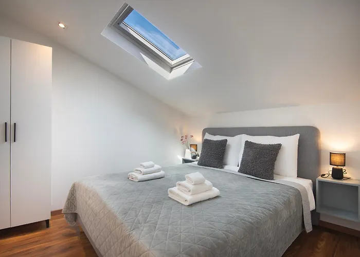 D&a Amphitheatre Premium With Free Parking